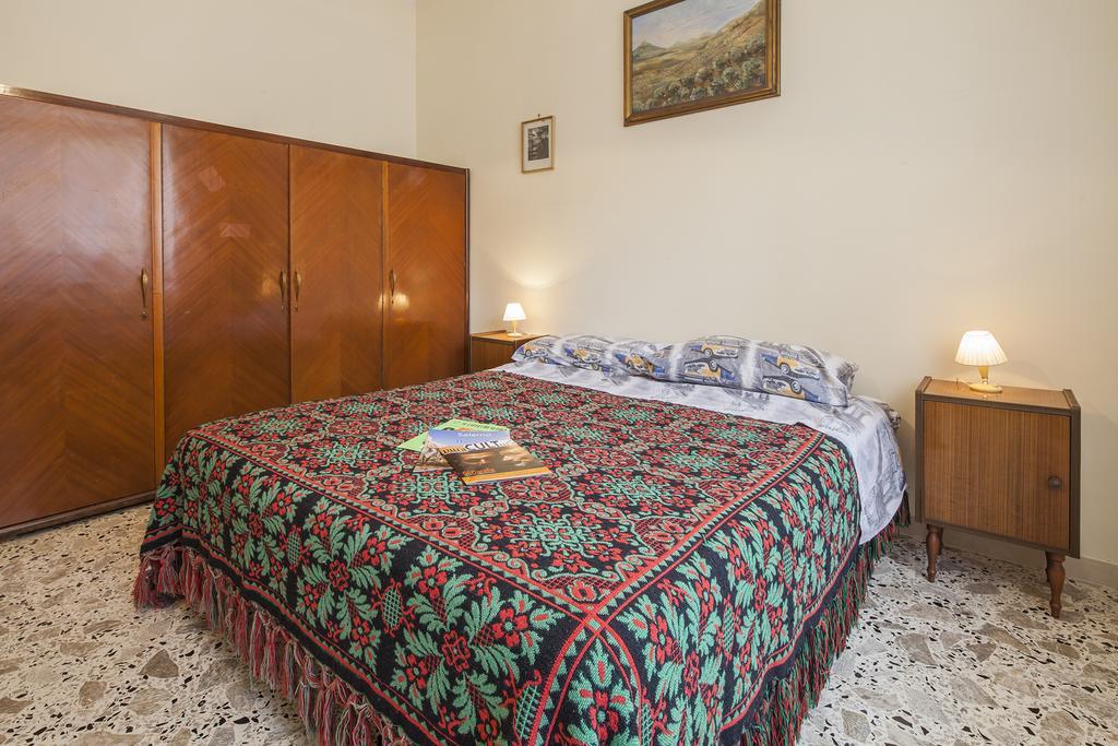 B&B La Contessa サレルノ 部屋 写真