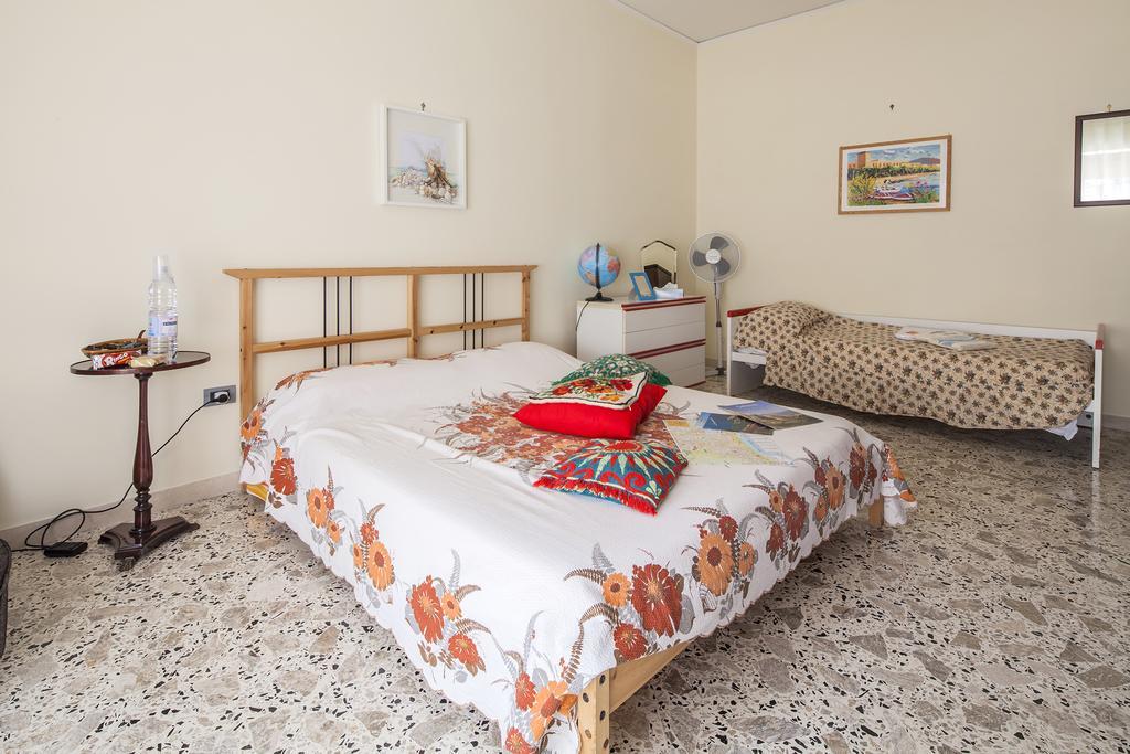 B&B La Contessa サレルノ 部屋 写真